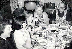 Alice, Ruth, Ann Bennett; Bertha; Nana Bennett